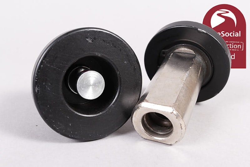 The Milenco Snaefell lock and 22mm chain joins the very best high security motorcycle chains and locks; can this beat Pragmasis, Squire, Almax and Oxford?