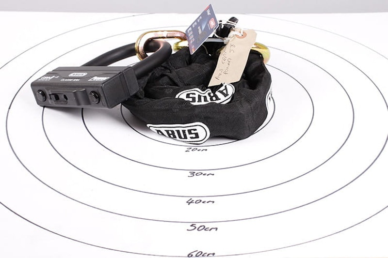 Abus Granit 58 Lock and Chain size comparison