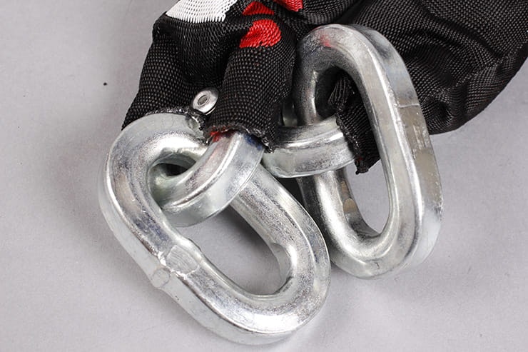 Tested: Pewag VKK 12x45 and Mul-T-Lock NE14L padlock review chain links