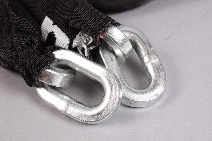 Pewag VKK 10x35 and Mul-T-Lock NE14L padlock chain links
