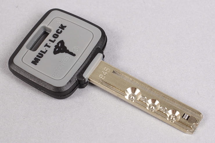 Pewag VKK 10x35 and Mul-T-Lock NE14L padlock key
