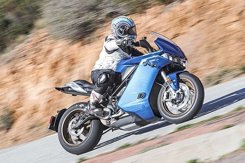 How are electric motorcycles different to ICE Range Power Torque Engine Braking_03