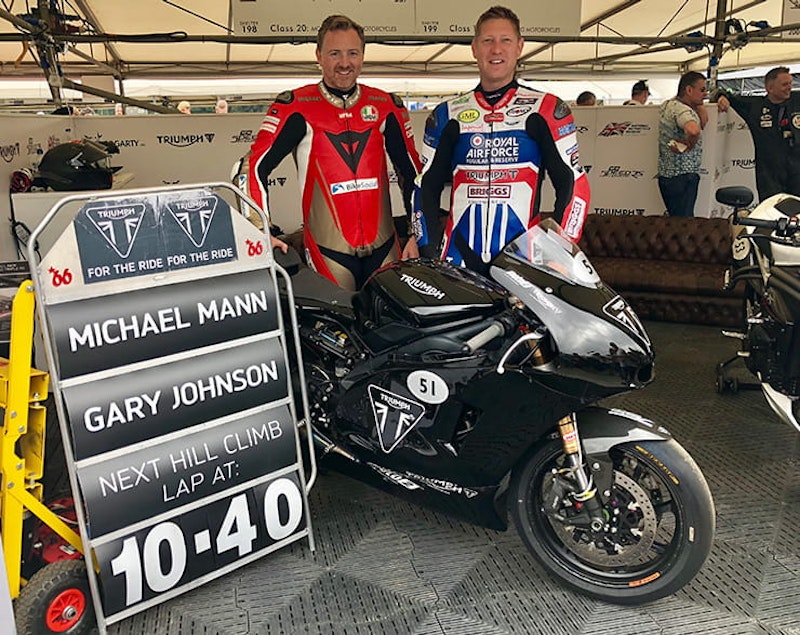 FoS Triumph Moto2