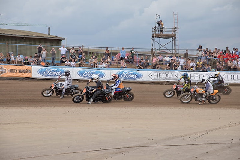 bikes go through a turn at Dirt Quake 2017