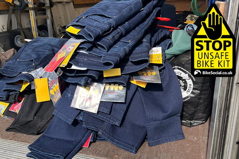 Stop unsafe riding kit_10