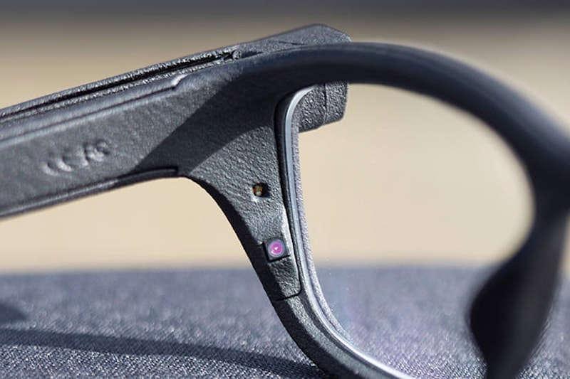 12 glassesclose