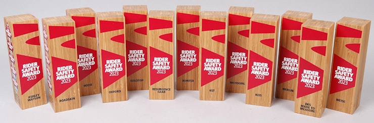 Safer motorcycle clothing bennetts awards_01