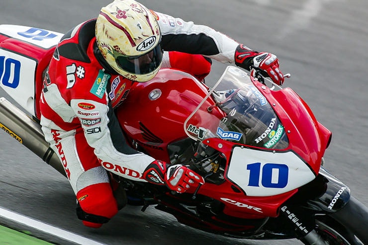 John McGuinness WSS replica CBR600RR_13