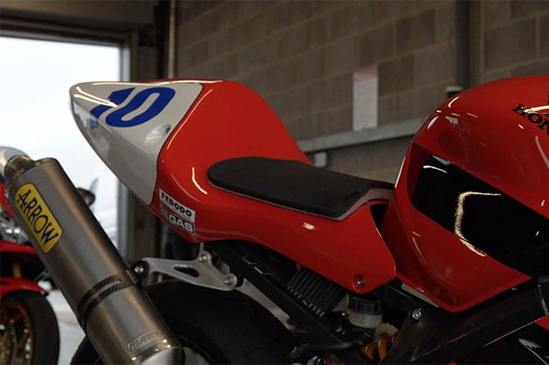 John McGuinness WSS replica CBR600RR_09