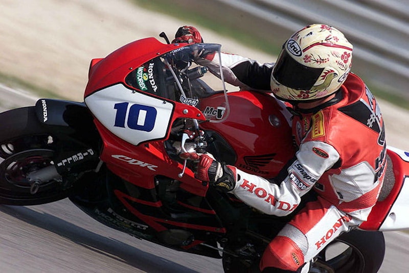 John McGuinness WSS replica CBR600RR_15