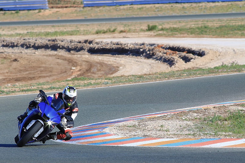 We look at the speed difference between a road-going 2020 Yamaha YZF-R1 and the 2020 McAMS Yamaha R1 to be raced in the Bennetts BSB Championship