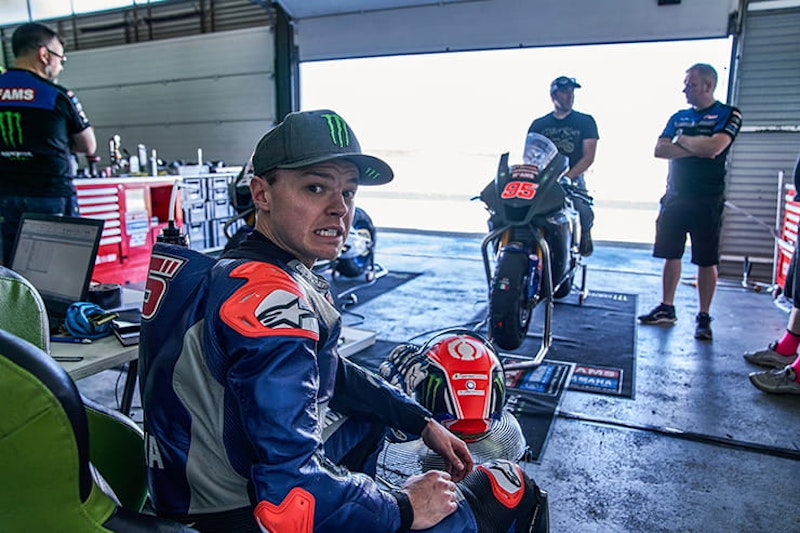 We look at the speed difference between a road-going 2020 Yamaha YZF-R1 and the 2020 McAMS Yamaha R1 to be raced in the Bennetts BSB Championship