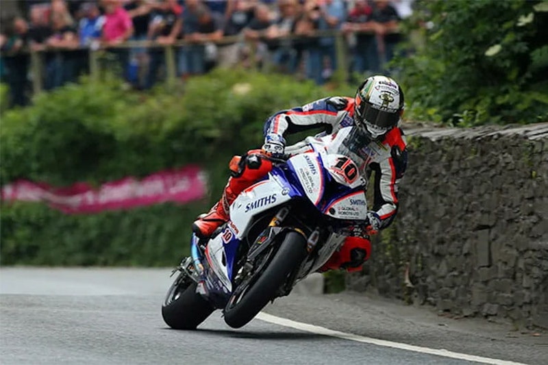 The Story behind FHO GasMonkey BSB TT Macau Winner Peter Hickman_05
