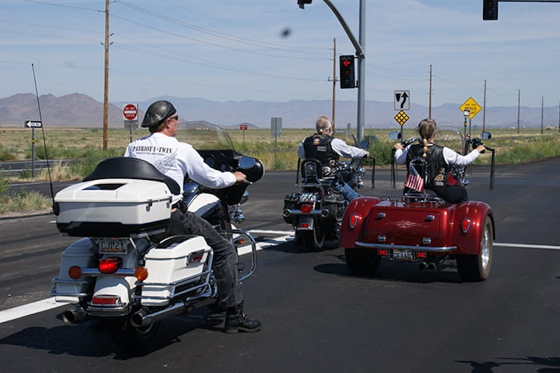 The roads aren’t all straight, riding in cities is easy, the locals are friendly and many more reasons to ride in the USA