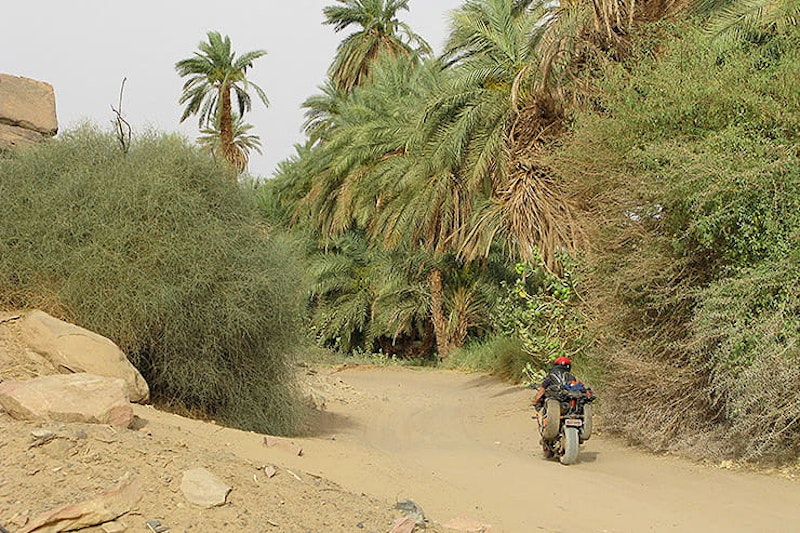 Around the world lap record holder, Nick Sanders, choses his favourite ten roads to ride on and there’s Google Maps links too