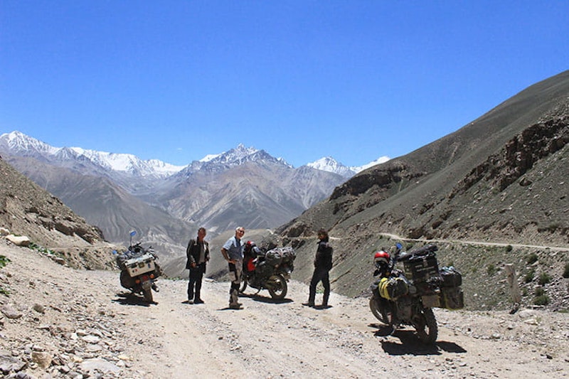 Should I travel solo, with a pillion or in a group?