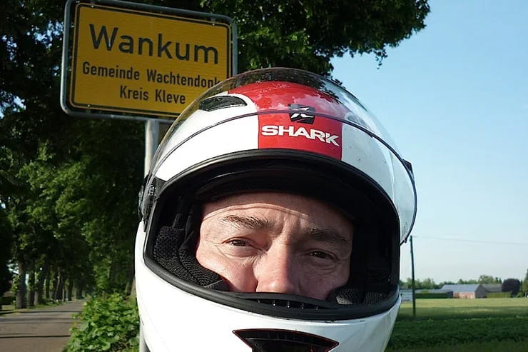 how to ride motorcycle in europe law rules_12