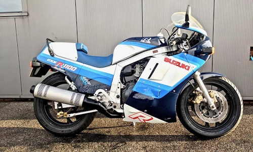 Suzuki GSXR1100 Review【 Modern Classic 】Buyers Guide