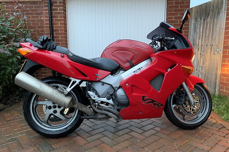 Honda VFR800 Review (2001) - A very, very long-term test
