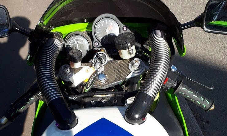 Kawasaki ZXR750 - Modern Classic Review & Buyers Guide