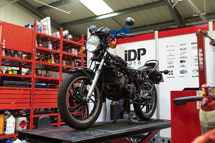 Yamaha RD250LC Classic Review Price Spec_02