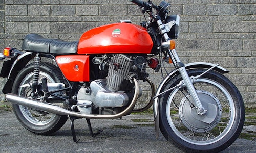 Laverda 750 SF (1971) – Classic Review