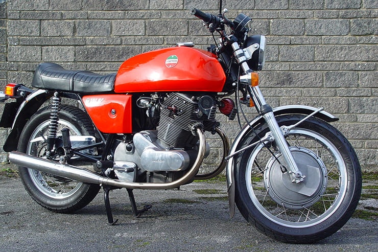 Classic Review Laverda 750 | BikeSocial