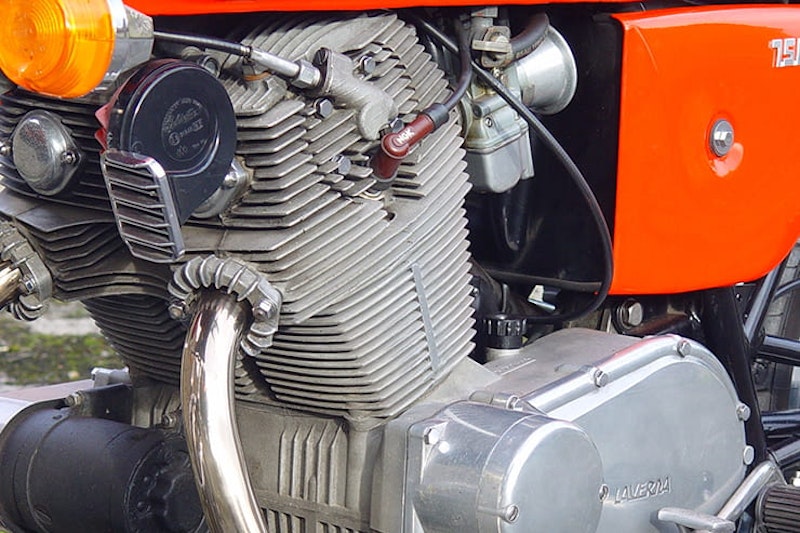Classic Review Laverda 750 | BikeSocial
