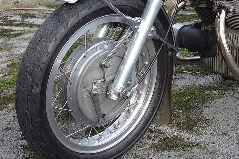 Classic Review Laverda 750 | BikeSocial