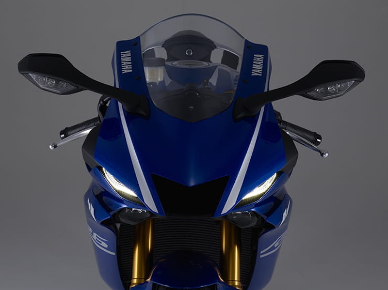 Front end looks very R1/M1