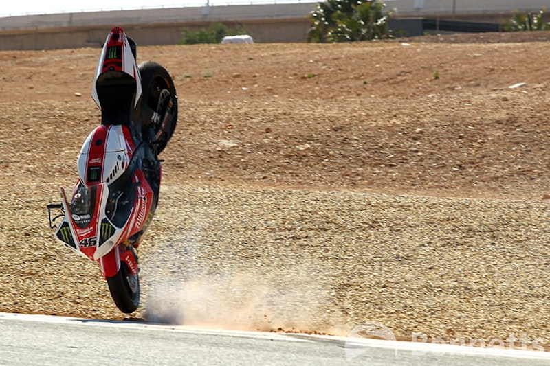We sat down with renowned Bennetts BSB photographer, Tim Keeton, to take a look back at over 100 crashes he has caught on film over the years.