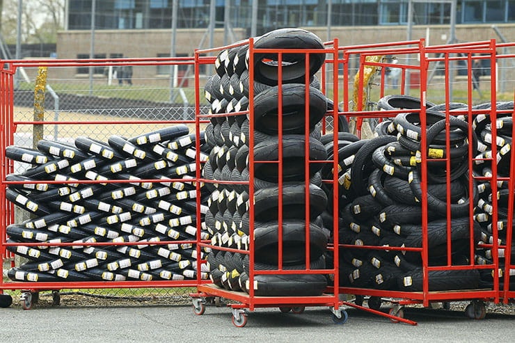 British Superstock and Supersport switch to slicks_03