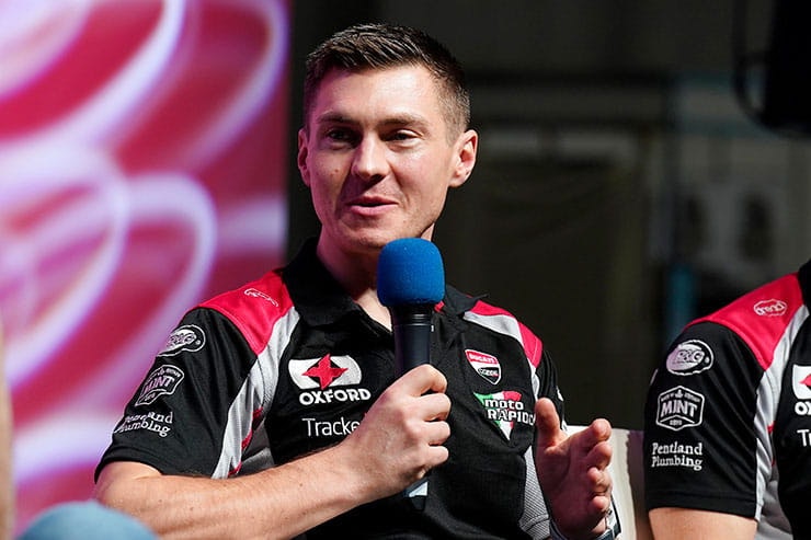 Iddon praises Oxford Products Ducati over winter engine management work_11
