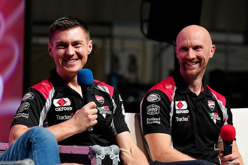 Iddon praises Oxford Products Ducati over winter engine management work_02