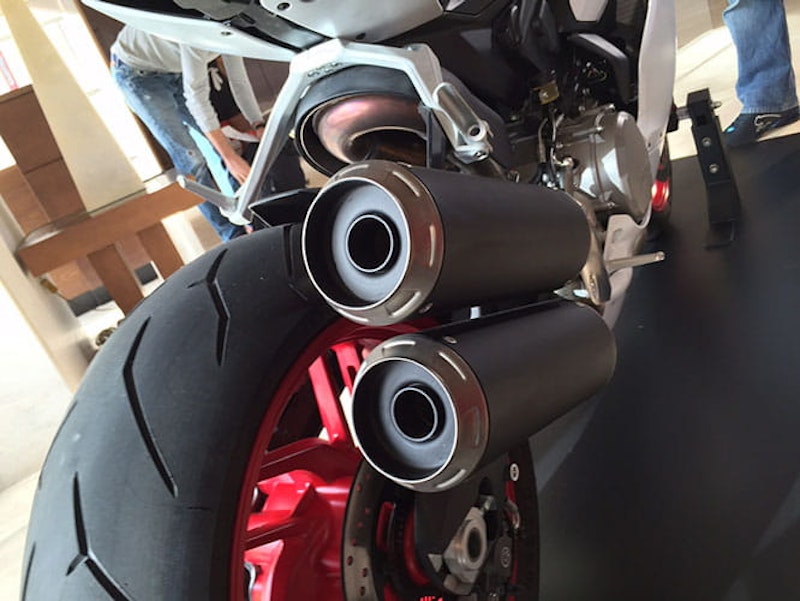 Twin silencer is reminiscent of the 848 Streetfighter