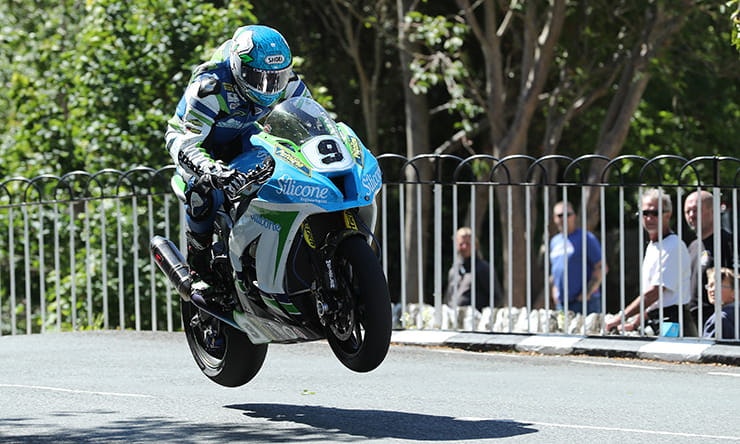 VIDEO: A Beginner's Guide to the Isle of Man TT Bike Classes