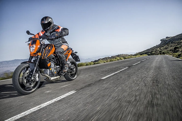 First Impressions: 2016 KTM 690 Duke