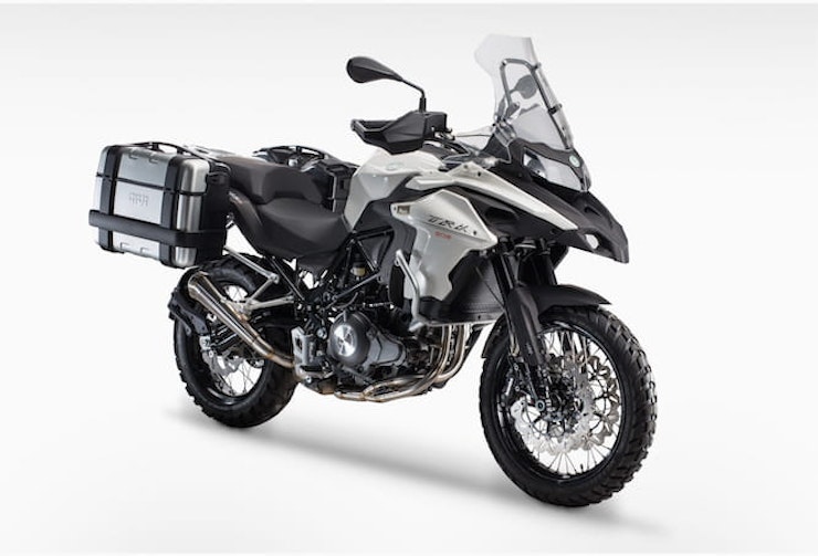 Benelli lift covers off 500cc Adventure bike