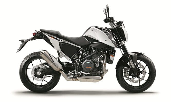 ※訳あり品※　KTM 690 DUKE 690 DUKE R デューク　エンジンガード 黒 KTM confirms revised Duke 690 and Duke 690 R for 2016
