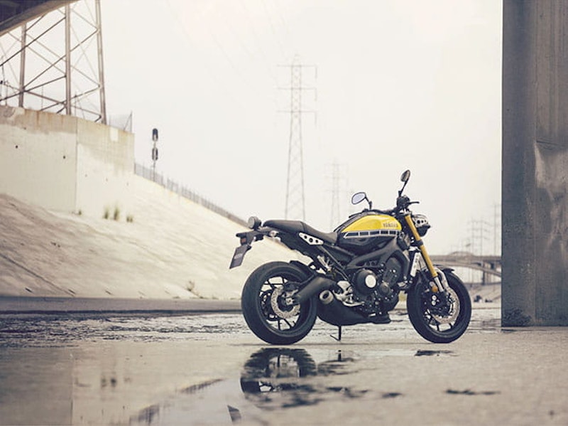 £7849 price tag makes it more than £1000 above the MT-09