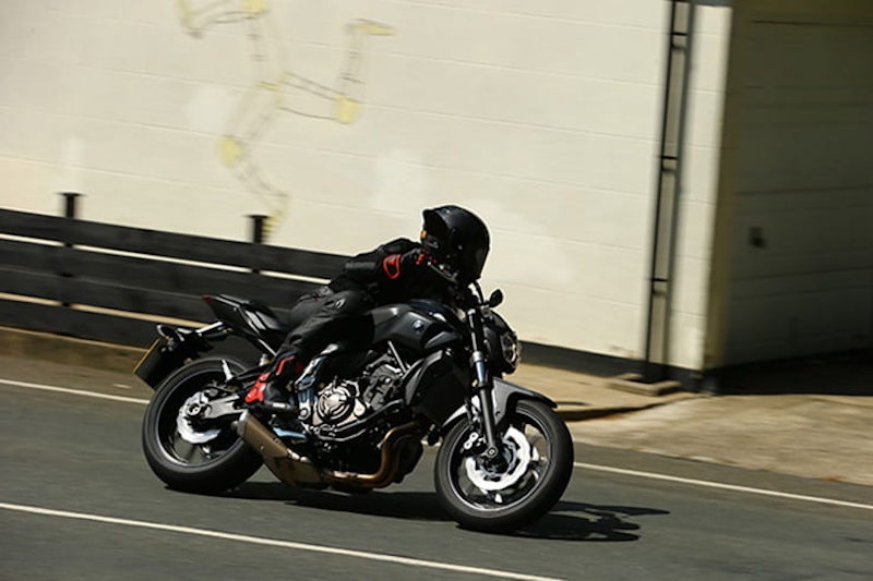 Yamaha-MT-07-at-Glen-Helen