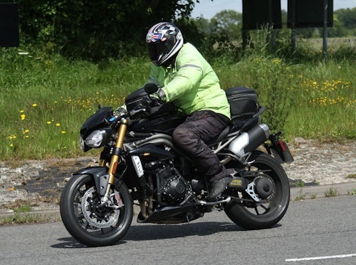 2016 Triumph Speed Triple snapped