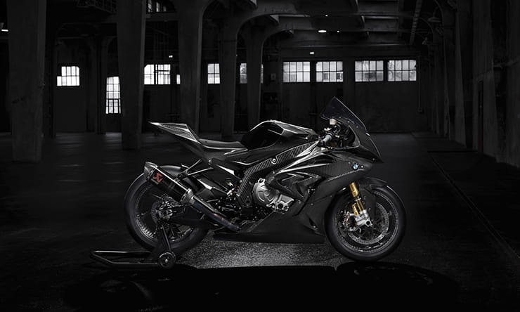 BMW HP4 RACE carbon fibre-framed concept revealed!
