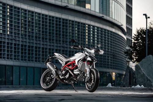 Ducati Hypermotard 939 review: first riding impressions!