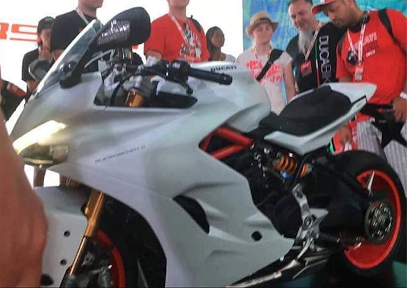 Secret Ducati Supersport S ready for 2017