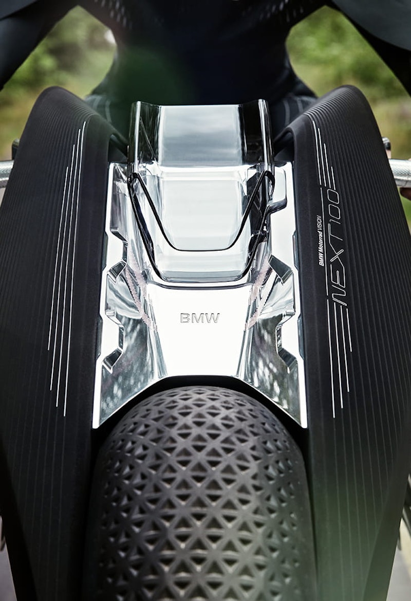 BMW Vision Next 100