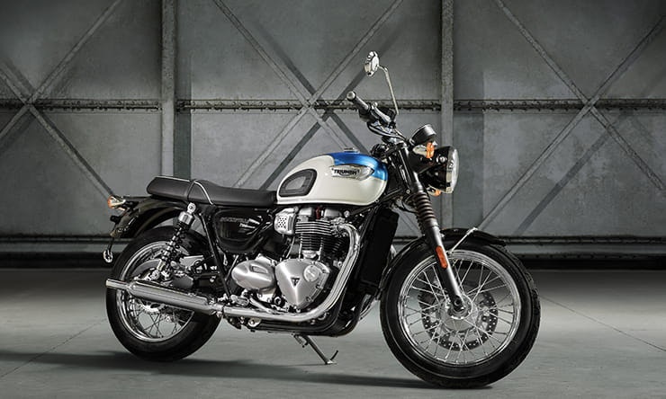 Triumph Bonneville T100 returns with 900cc motor for 2017