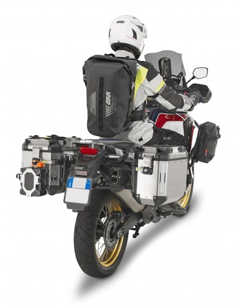 UT802 GIVI ULTIMA T RUCKSACK