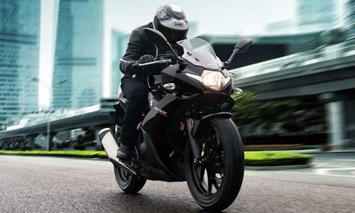 Suzuki GSX250R arrives in the UK