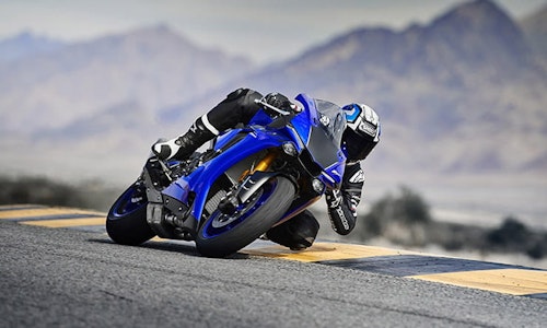 Official: Yamaha update R1 and R1M for 2018 | EICMA 2017